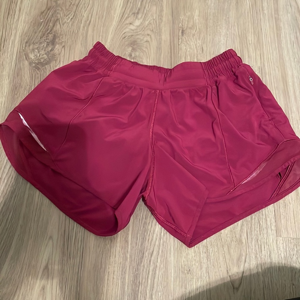 Lululemon hotty hot running shorts
